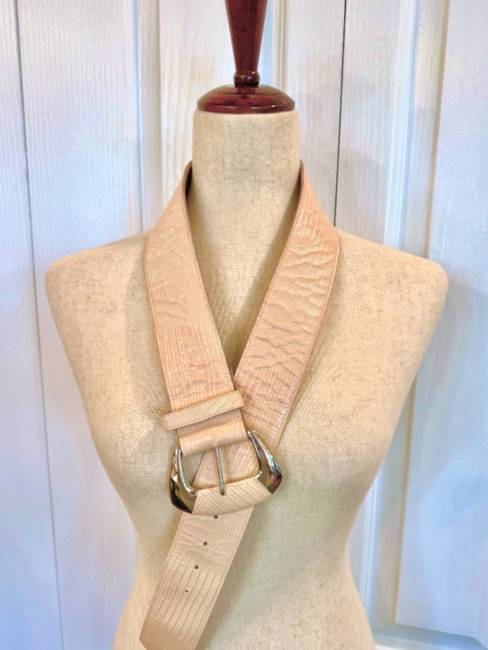 Vintage Women's Size M *Pink Leather Mock Crocodile Belt, Silver Art Deco Buckle